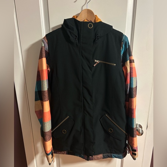 Roxy Winter Jacket - Picture 1 of 3